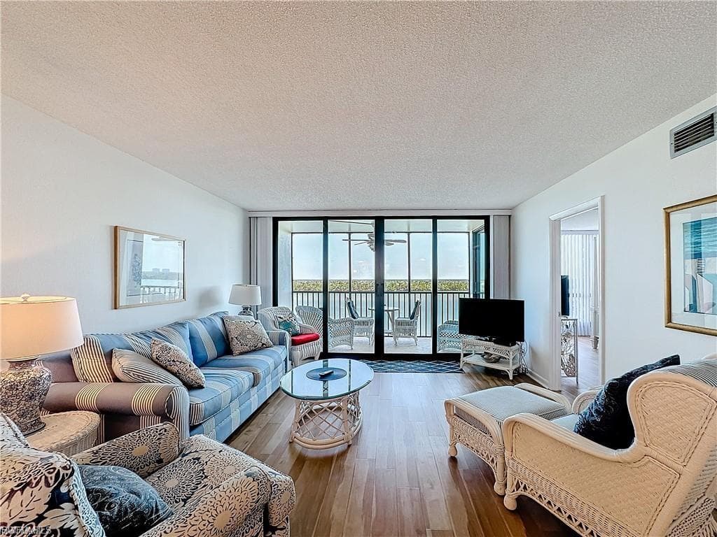 4203 Bay Beach LN # 4D, FORT MYERS BEACH FL 33931-10