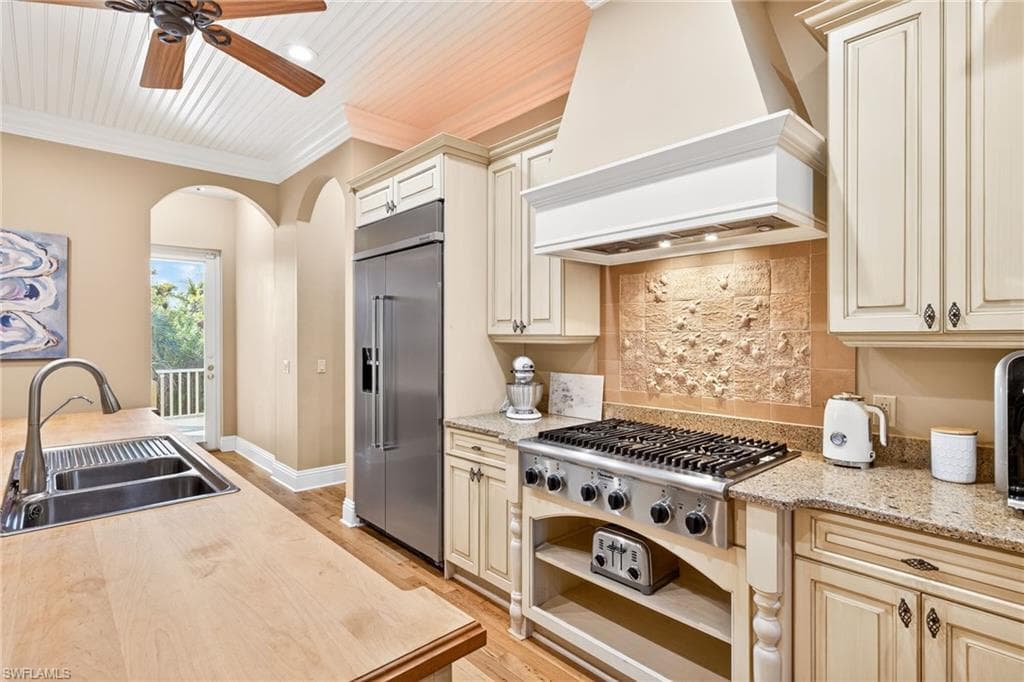 1159 Junonia ST, SANIBEL FL 33957-12