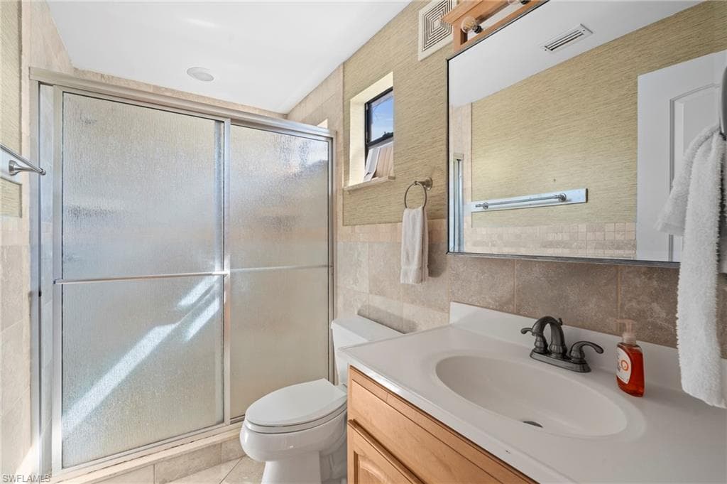 210 Miramar ST, FORT MYERS BEACH FL 33931-25
