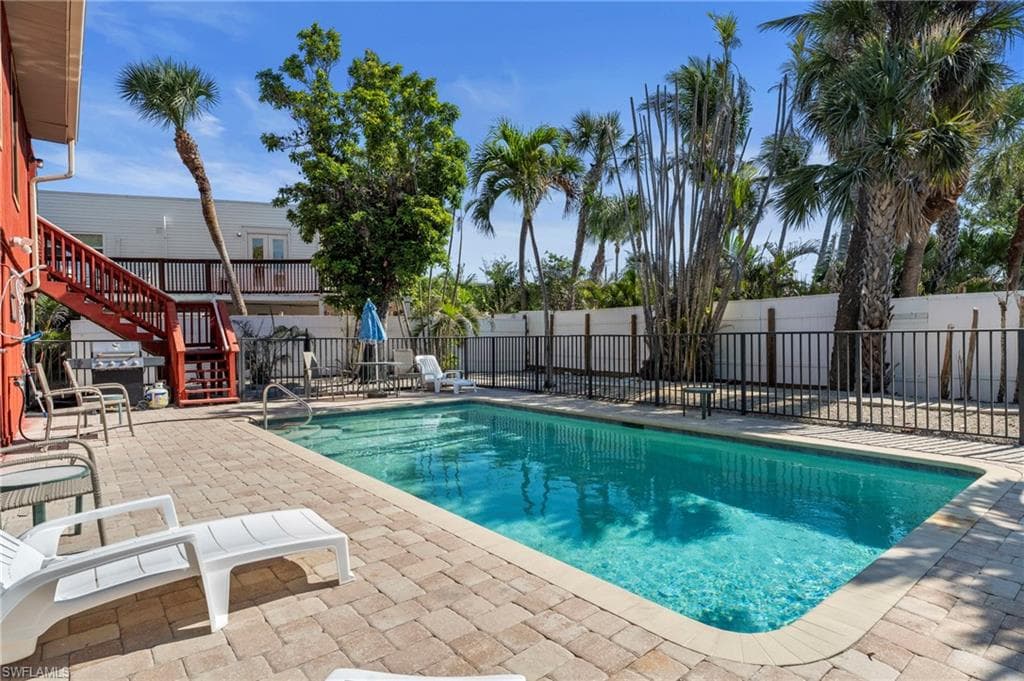 210 Miramar ST, FORT MYERS BEACH FL 33931-35