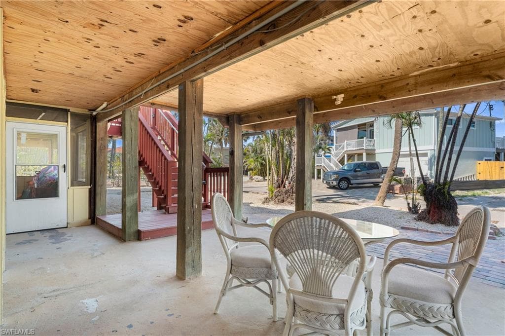 210 Miramar ST, FORT MYERS BEACH FL 33931-29