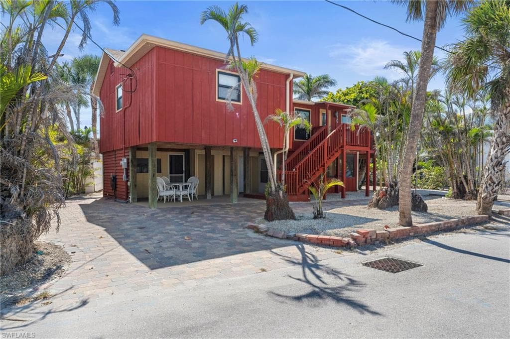 210 Miramar ST, FORT MYERS BEACH FL 33931-39