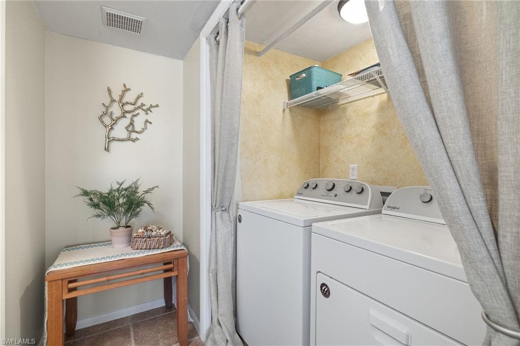 1607 Sand Castle RD, SANIBEL FL 33957-16