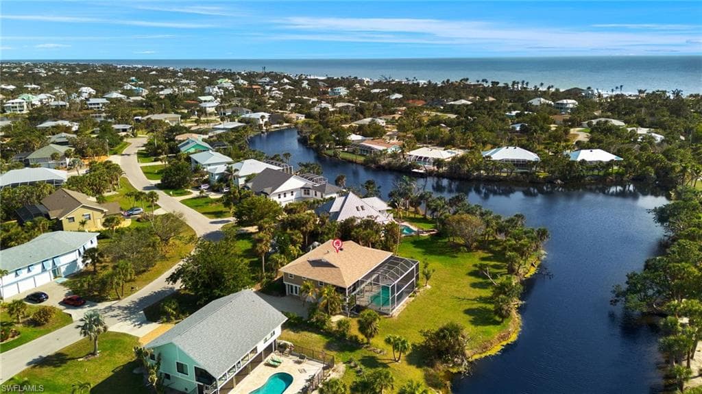 673 E Rocks DR, SANIBEL FL 33957-1