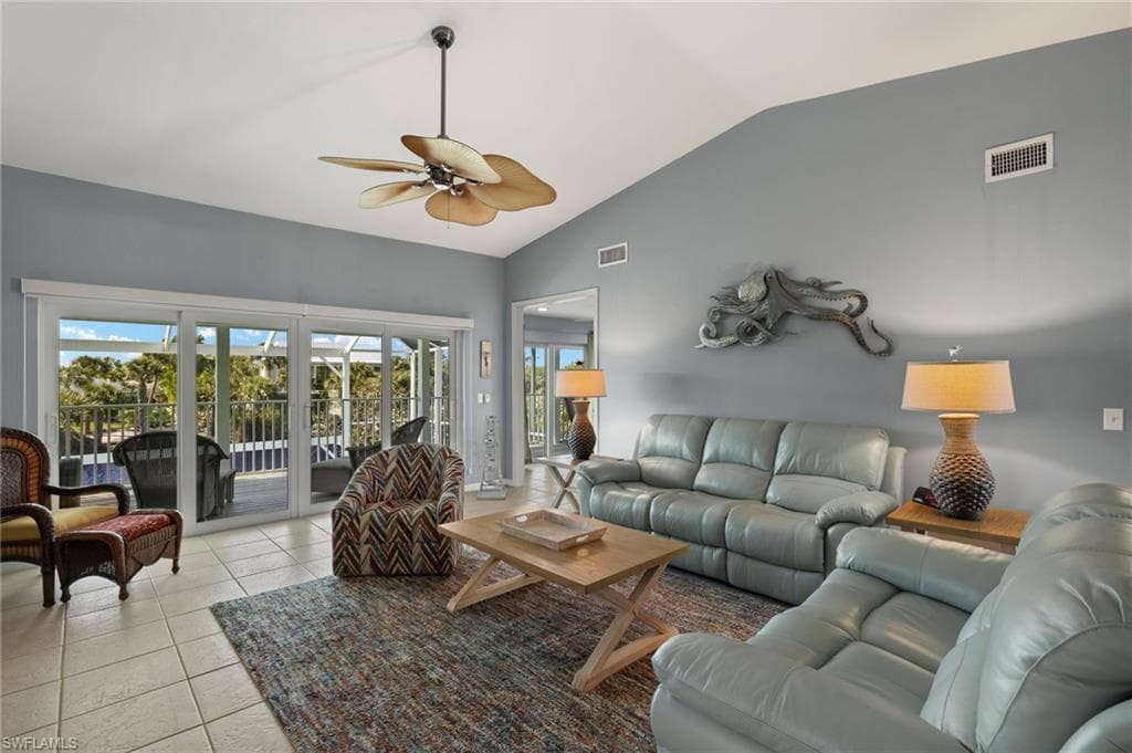 673 E Rocks DR, SANIBEL FL 33957-8
