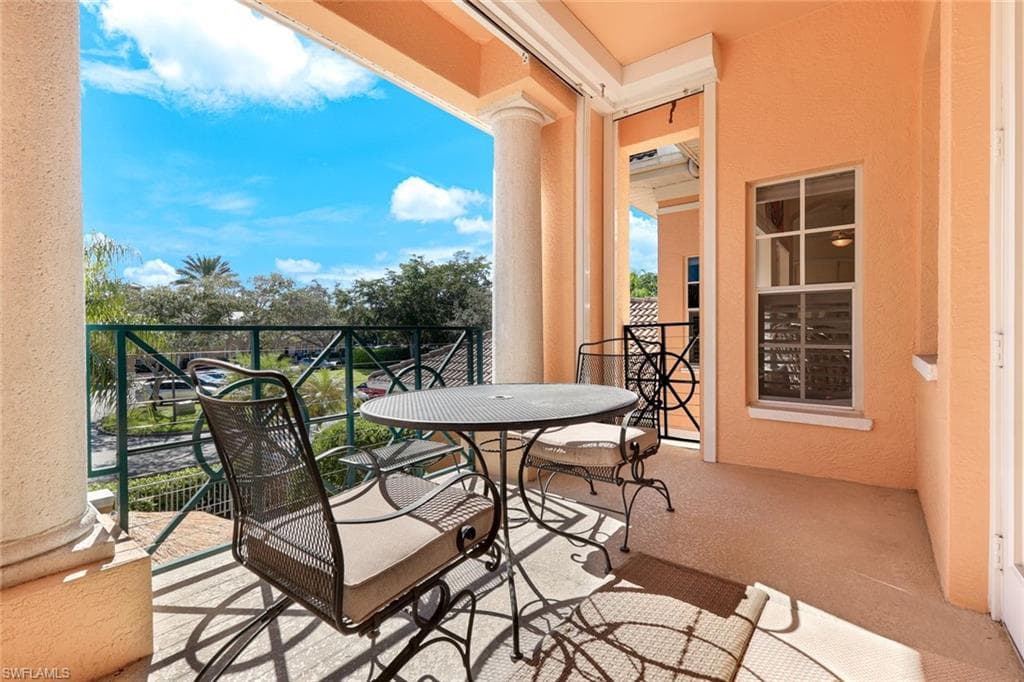 4815 Aston Gardens WAY # 201, NAPLES FL 34109-19