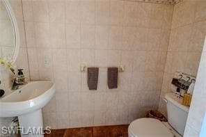 6501 Jacobs DR, FORT MYERS FL 33908-12