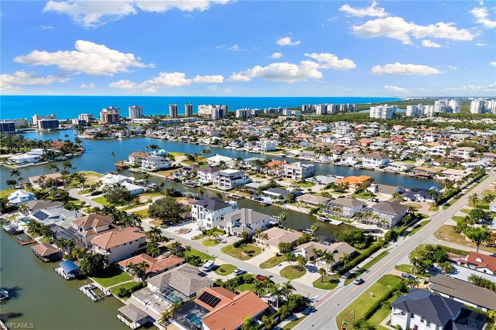 469 Germain AVE, NAPLES FL 34108-40