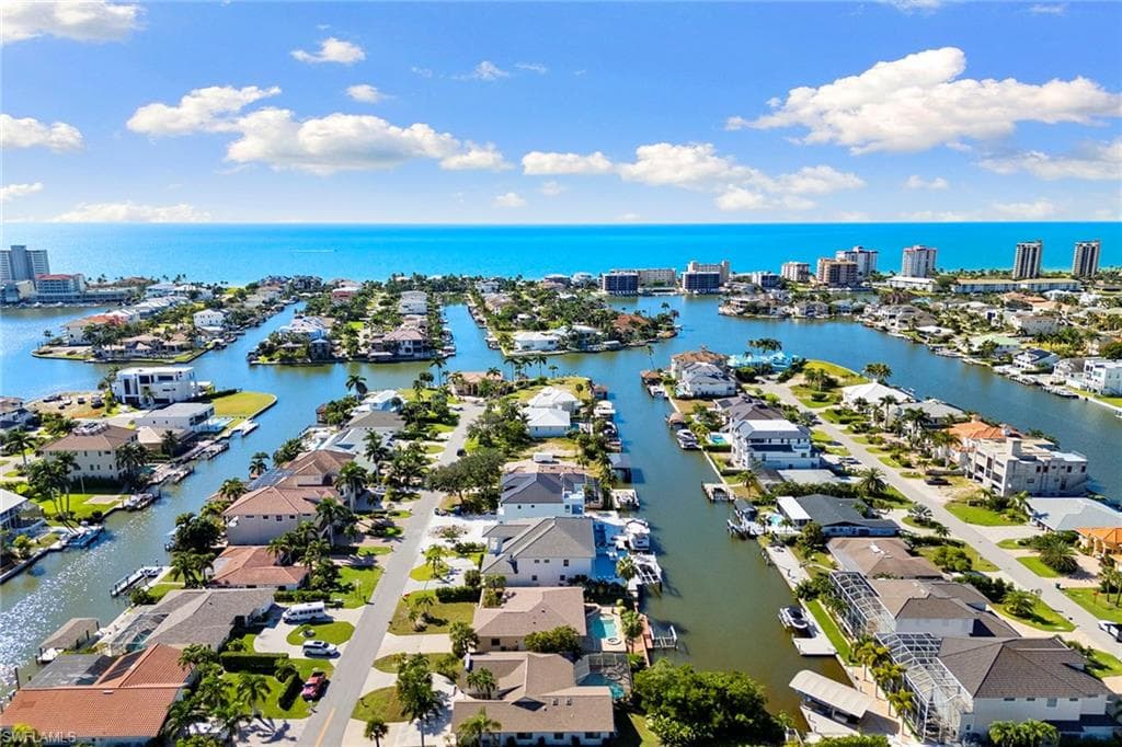469 Germain AVE, NAPLES FL 34108-39