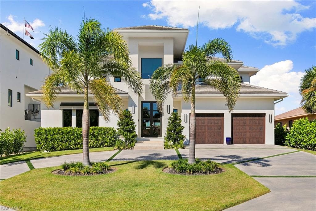 469 Germain AVE, NAPLES FL 34108-3