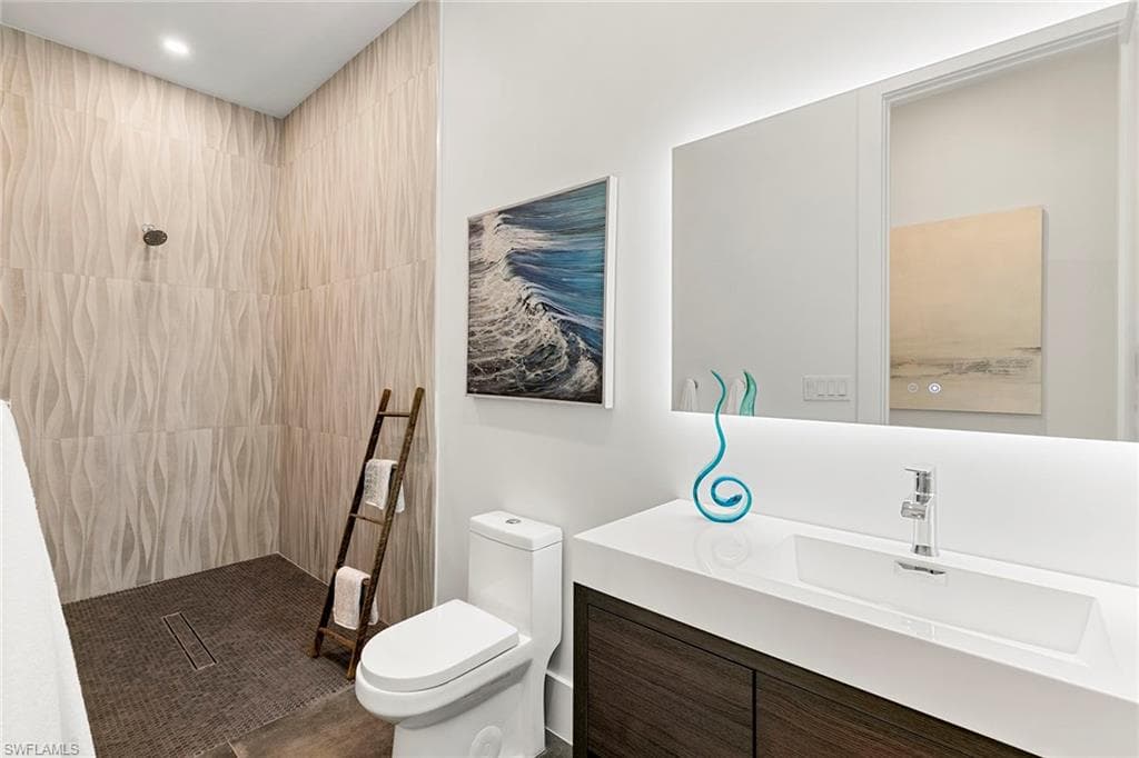 469 Germain AVE, NAPLES FL 34108-20