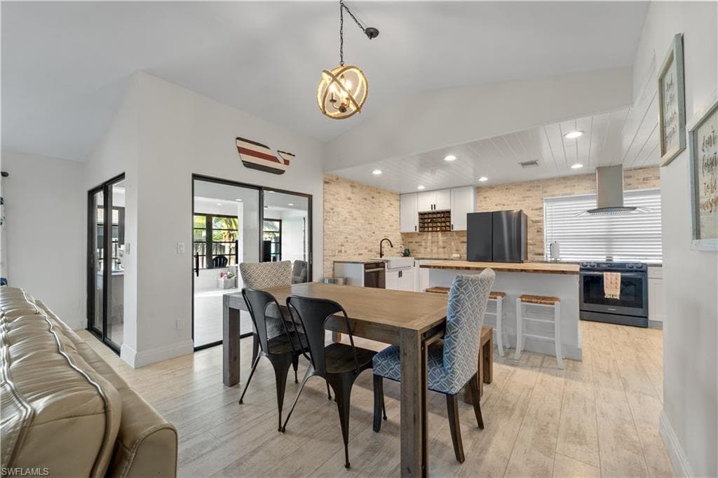 9802 Wildginger DR, FORT MYERS FL 33919-18