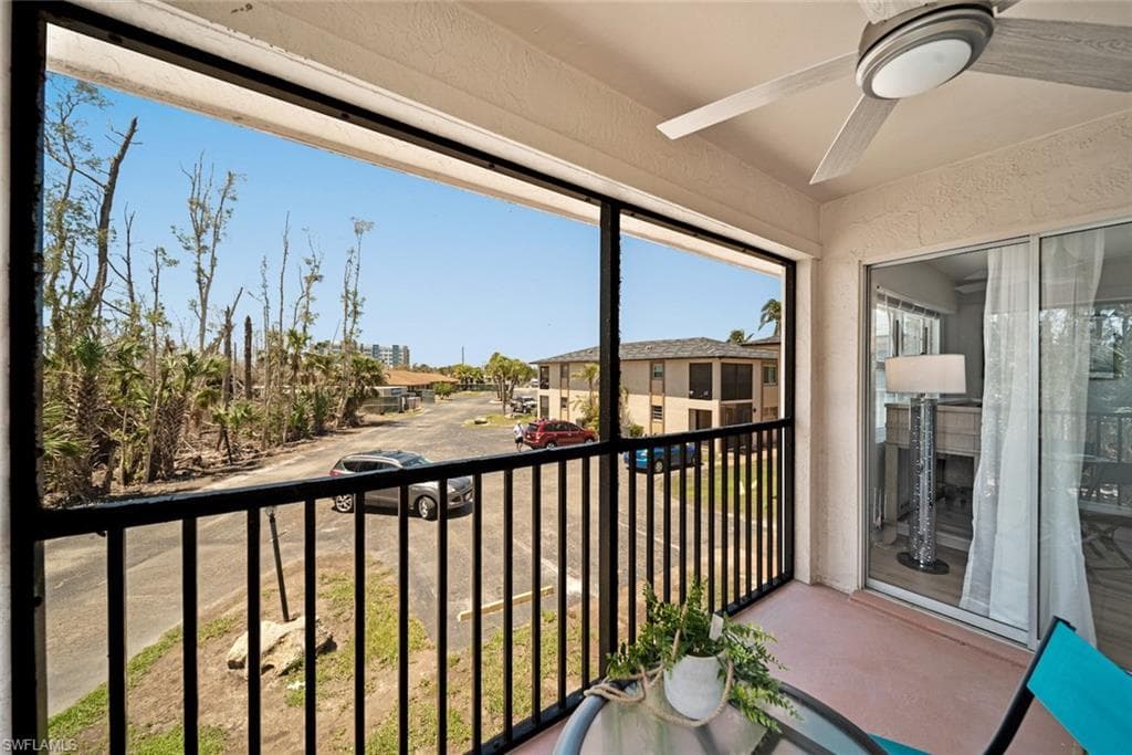 16881 Davis RD # 721, FORT MYERS FL 33908-19