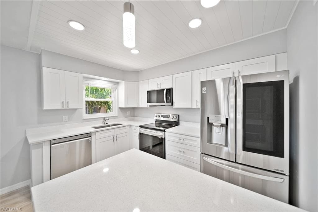 16881 Davis RD # 721, FORT MYERS FL 33908-8