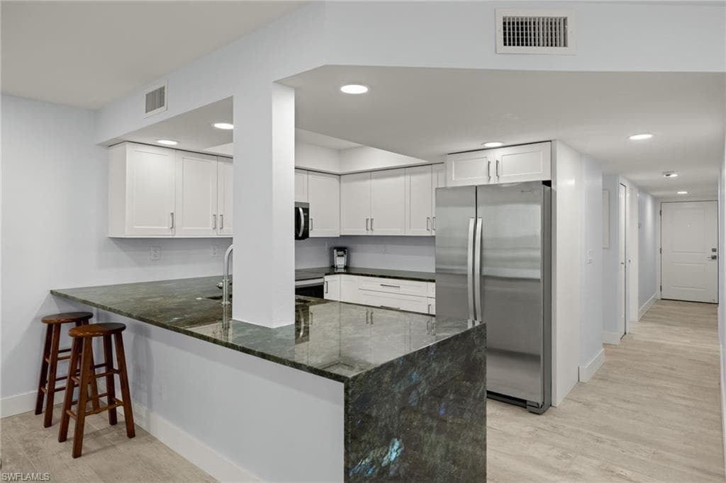 610 Donax ST # 111, SANIBEL FL 33957-11