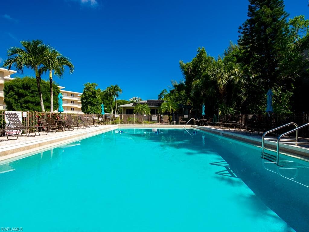 610 Donax ST # 111, SANIBEL FL 33957-31