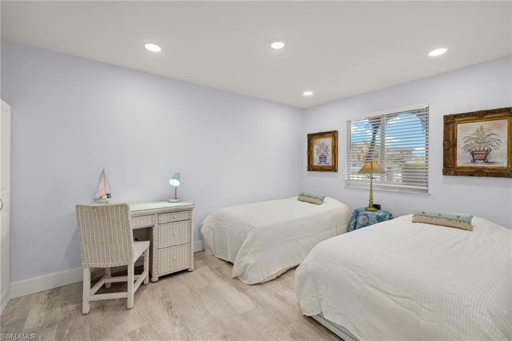 610 Donax ST # 111, SANIBEL FL 33957-20