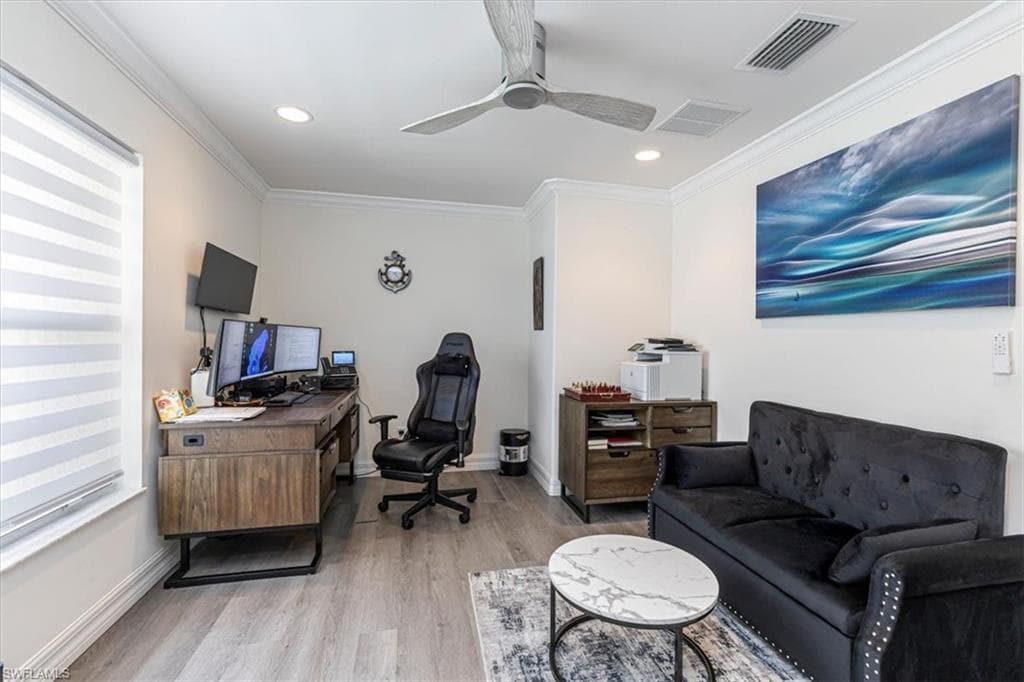 1630 Triangle Palm TER-11