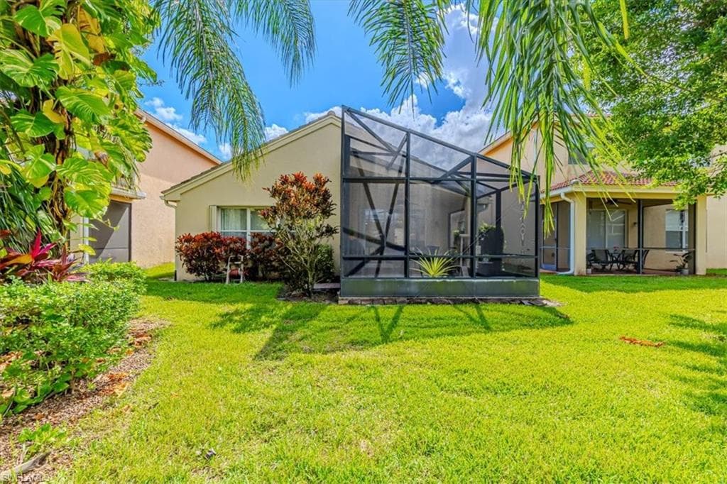 1630 Triangle Palm TER-19