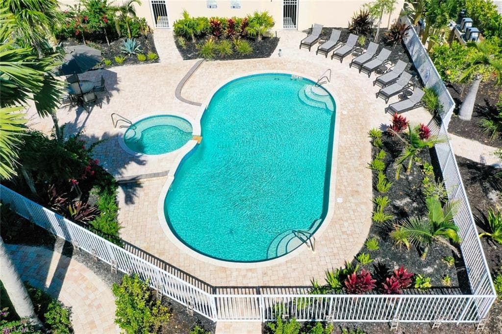 3127 W Gulf DR # 106, SANIBEL FL 33957-34
