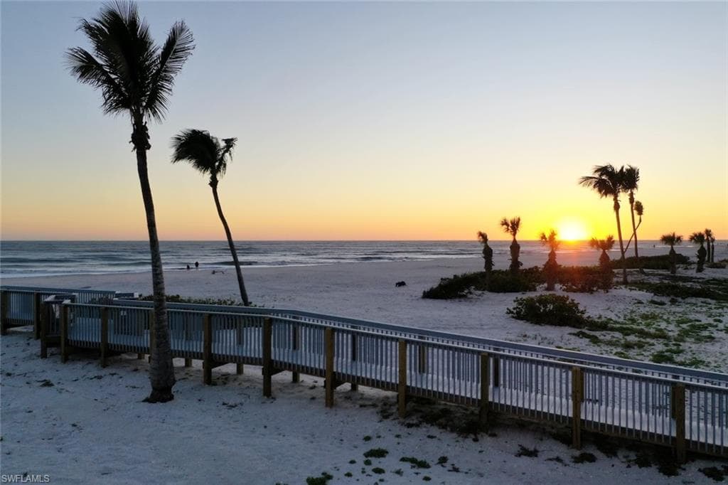 3127 W Gulf DR # 106, SANIBEL FL 33957-41