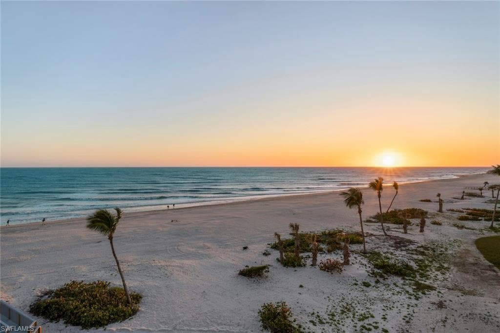 3127 W Gulf DR # 106, SANIBEL FL 33957-40