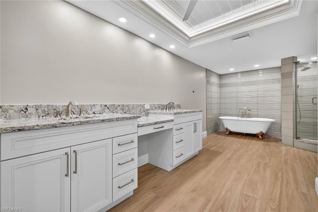 3145 W Gulf DR # 201, SANIBEL FL 33957-16