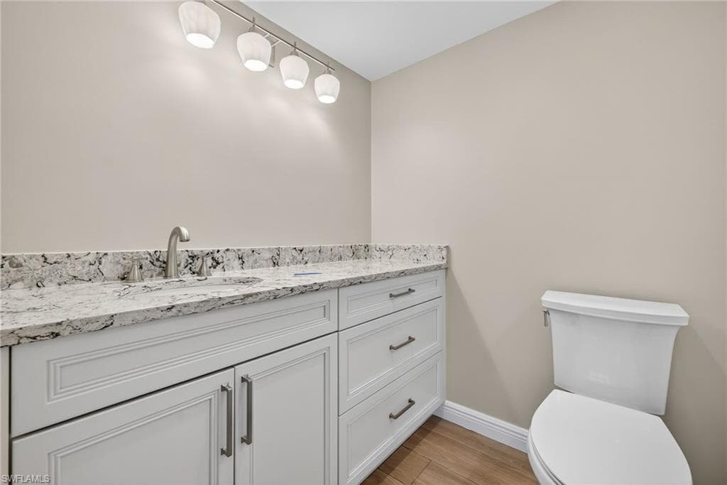 3145 W Gulf DR # 201, SANIBEL FL 33957-23