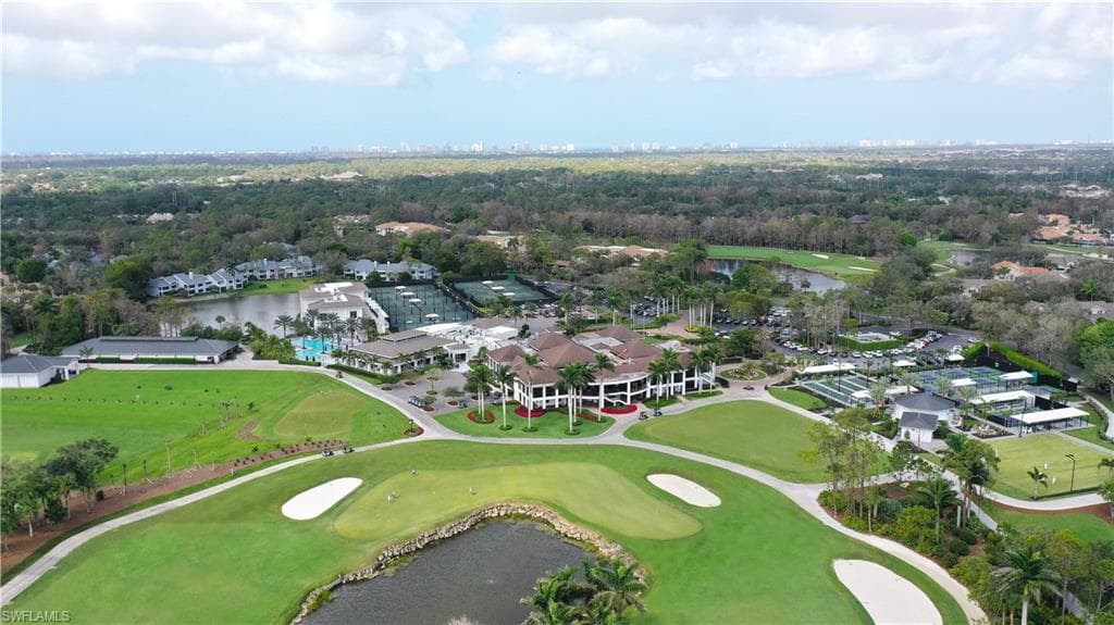 6 Bramblewood PT, NAPLES FL 34105-37