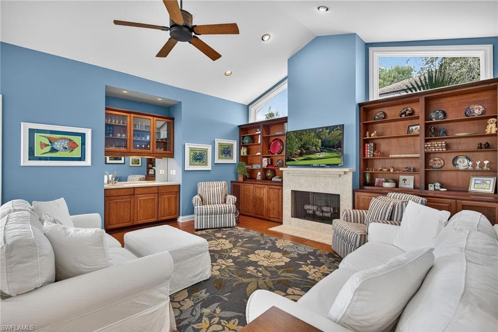 6 Bramblewood PT, NAPLES FL 34105-17