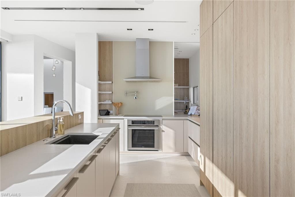 4257 W Gulf DR, SANIBEL FL 33957-23