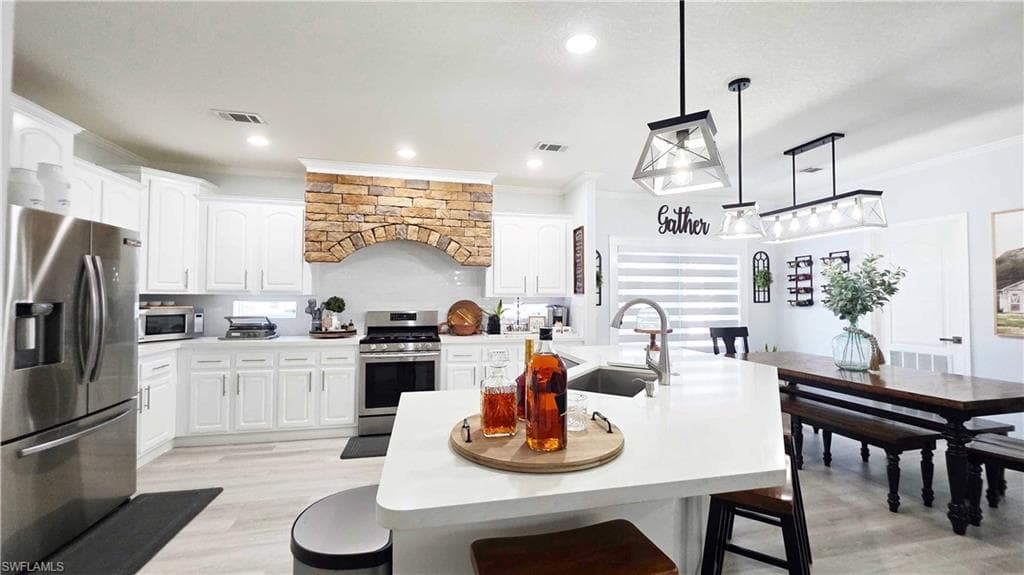 140 N Utopia ST, MONTURA RANCHES FL 33440-35