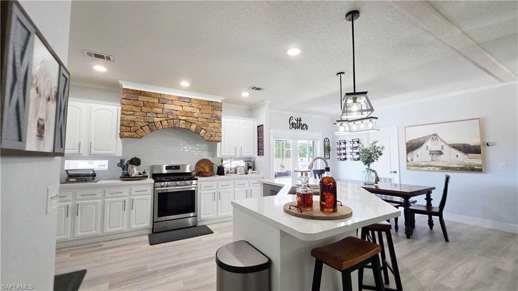 140 N Utopia ST, MONTURA RANCHES FL 33440-33