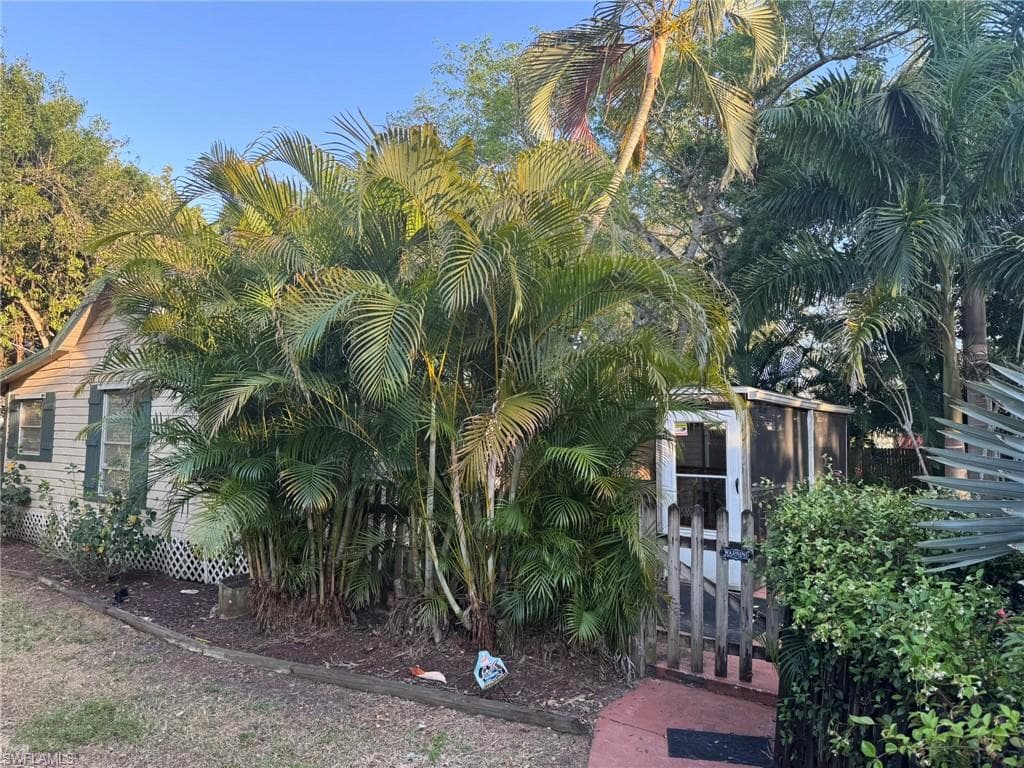 10150 Georgia ST, BONITA SPRINGS FL 34135-5