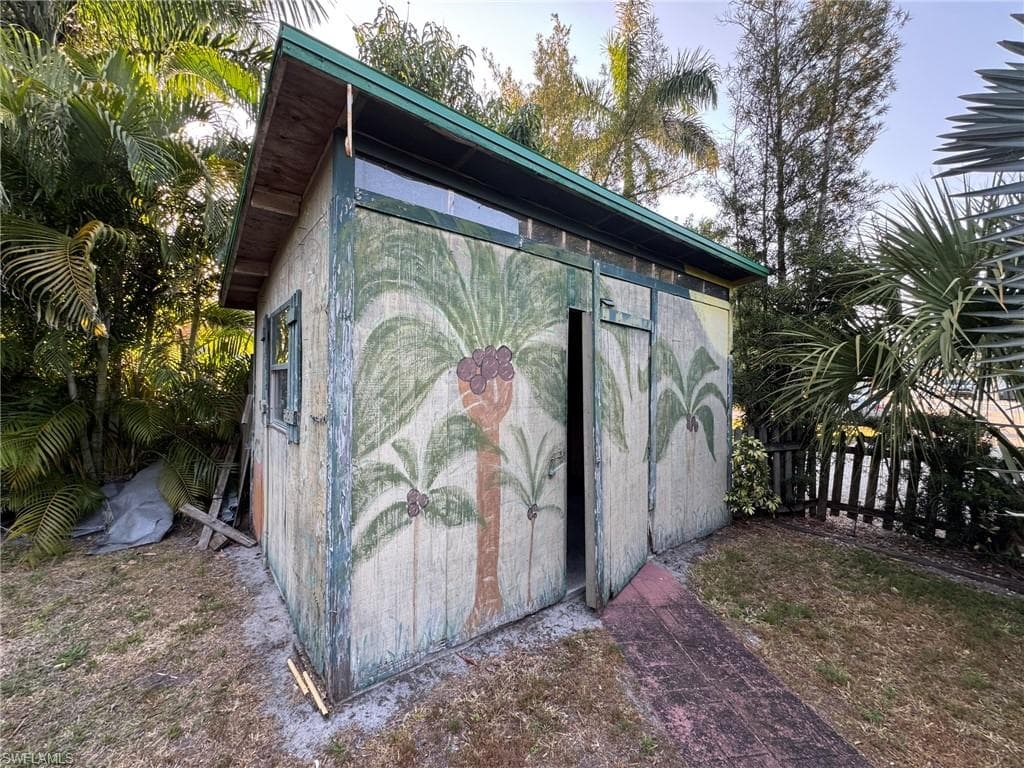 10150 Georgia ST, BONITA SPRINGS FL 34135-16