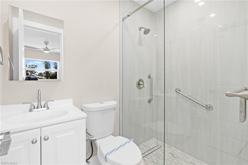 706 Joel BLVD, LEHIGH ACRES FL 33936-5