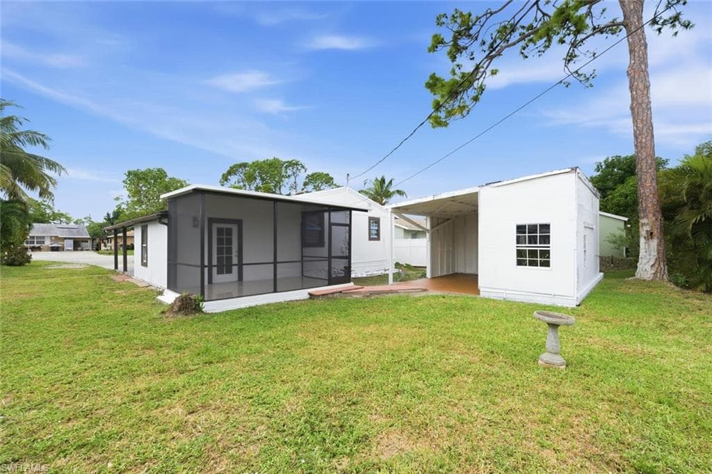 5317 Dixie DR, NAPLES FL 34113-29