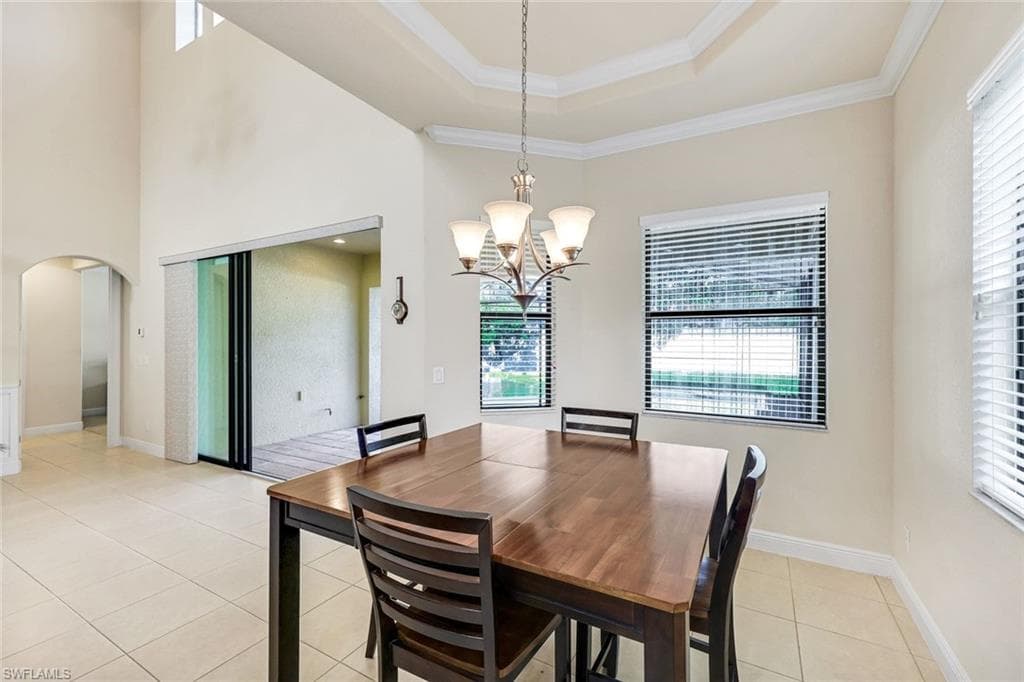 10101 FLORENCE CIR, NAPLES FL 34119-11