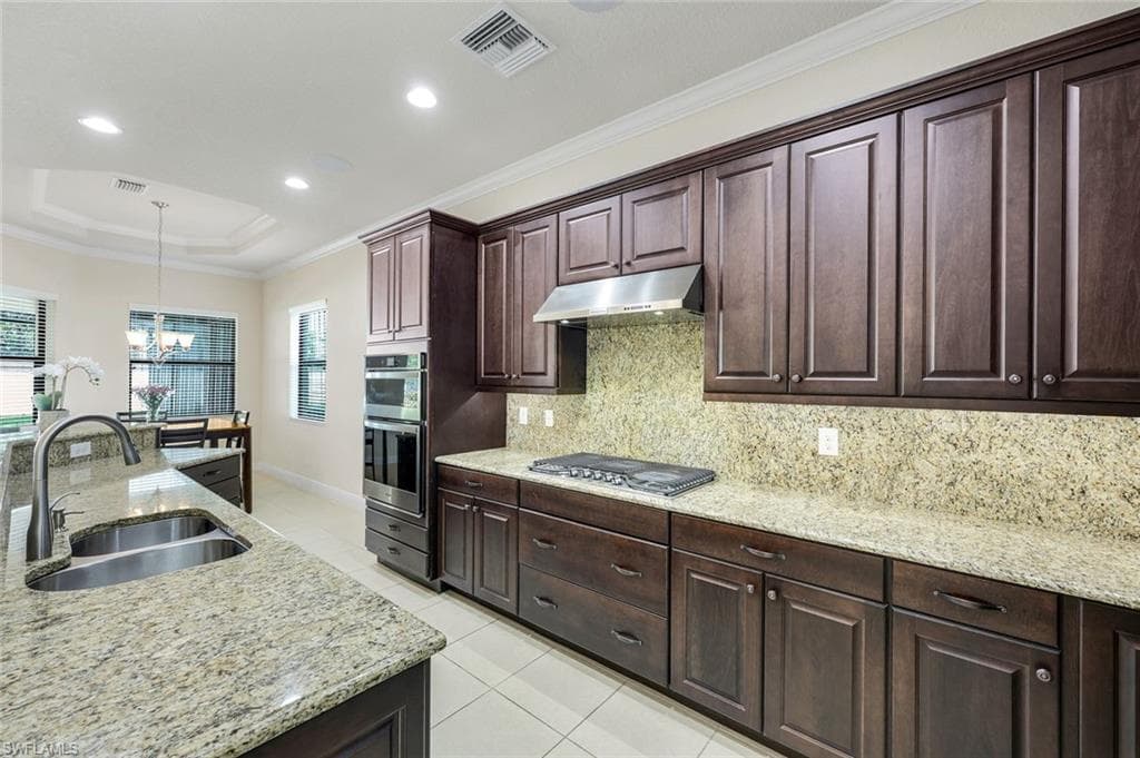 10101 FLORENCE CIR, NAPLES FL 34119-8