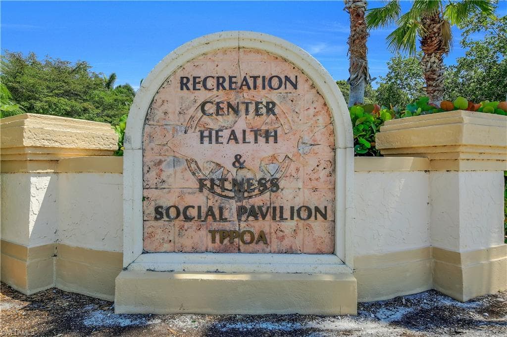 6081 Silver King BLVD # 404, CAPE CORAL FL 33914-41