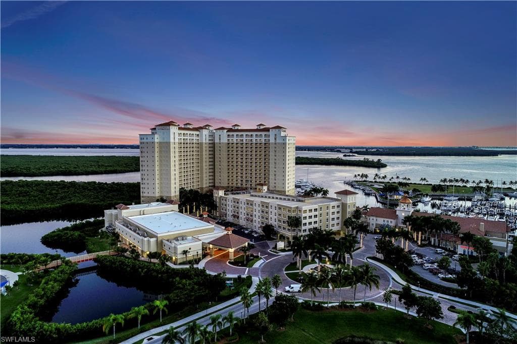 6081 Silver King BLVD # 404, CAPE CORAL FL 33914-40