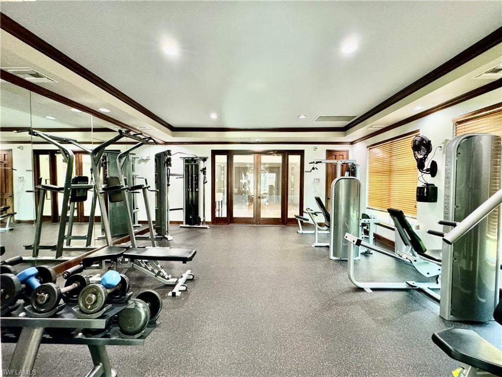 1200 Reserve WAY # 103, NAPLES FL 34105-24
