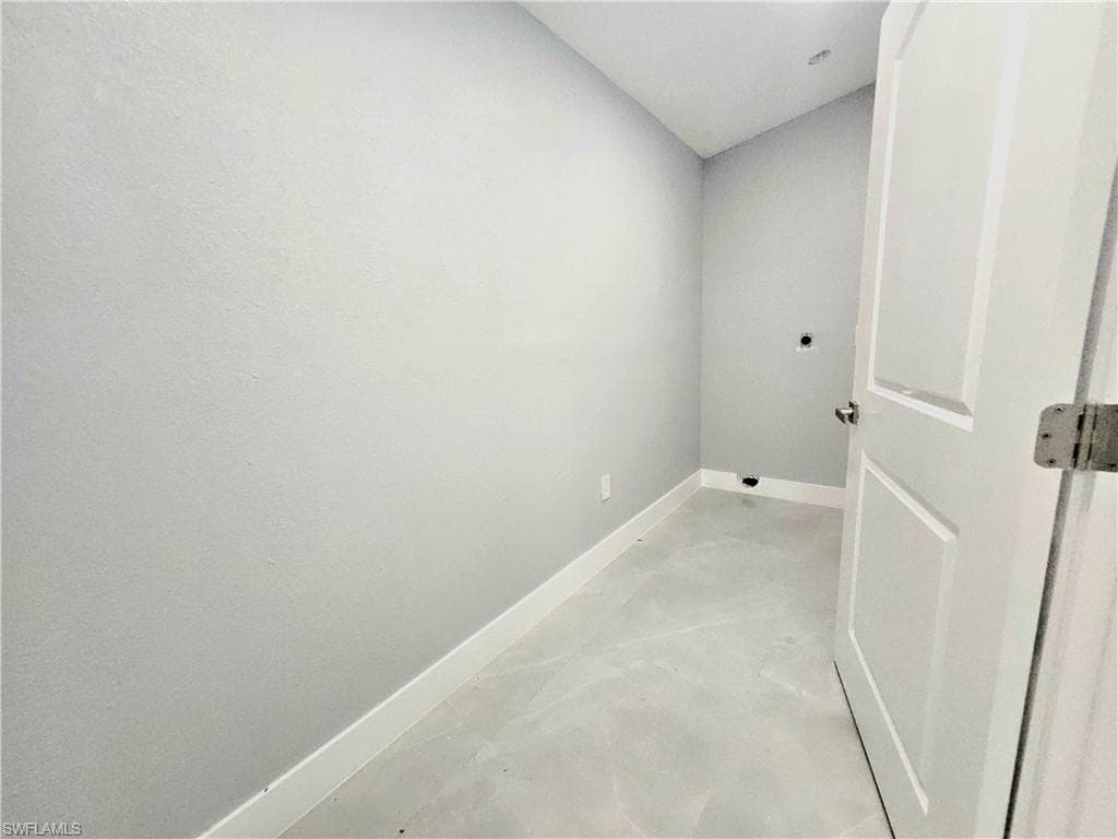 17748 port boca CT, FORT MYERS FL 33908-5