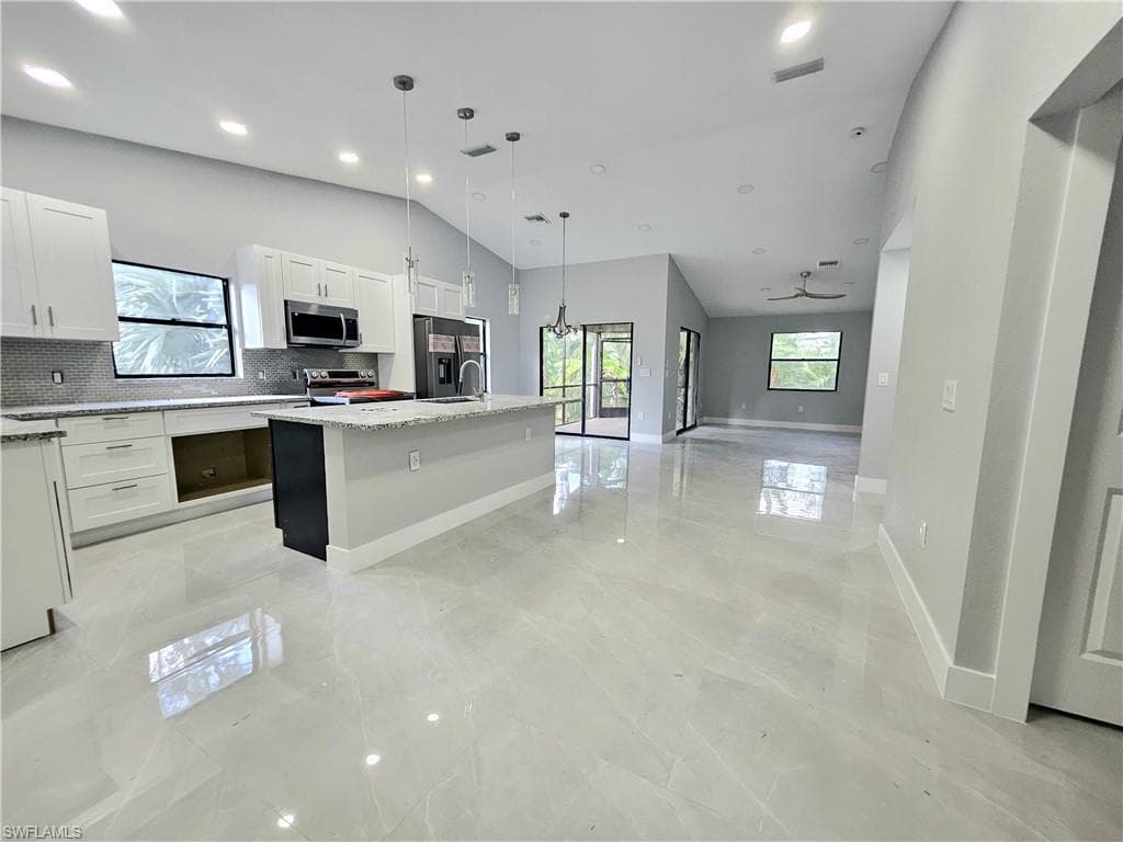 17748 port boca CT, FORT MYERS FL 33908-4