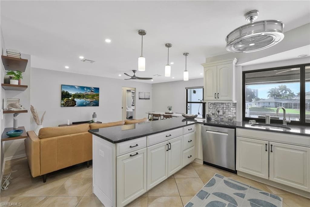50 Copperfield CT, MARCO ISLAND FL 34145-16