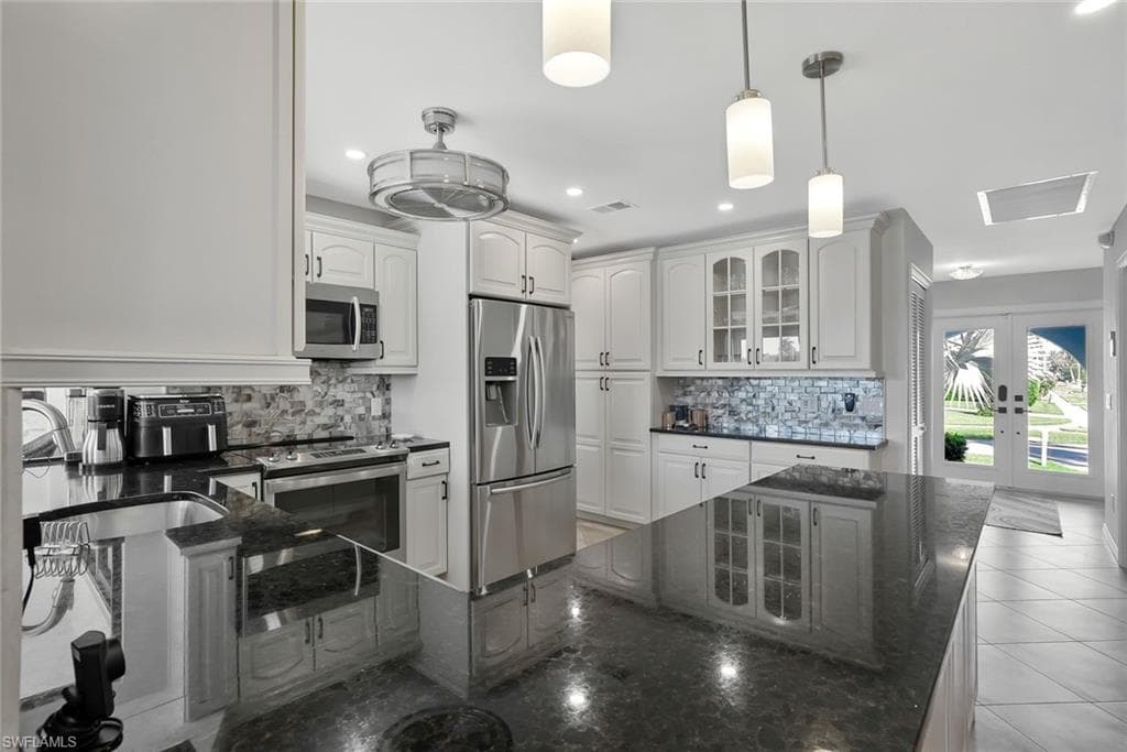 50 Copperfield CT, MARCO ISLAND FL 34145-15