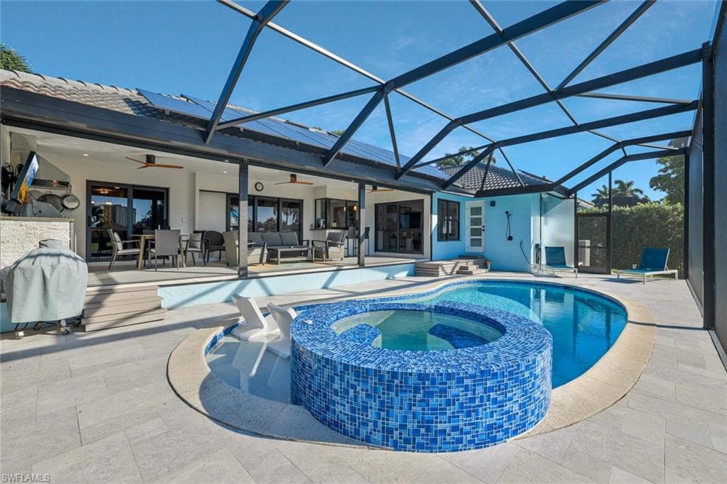 50 Copperfield CT, MARCO ISLAND FL 34145-31