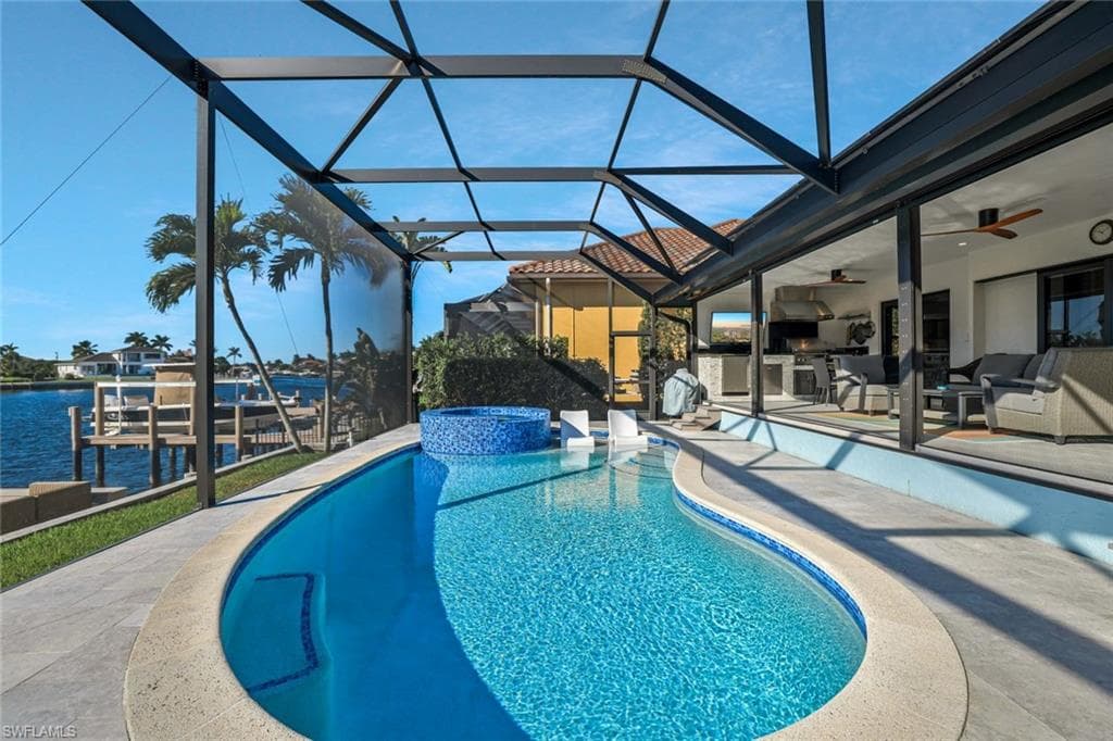 50 Copperfield CT, MARCO ISLAND FL 34145-32