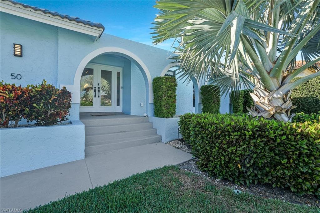 50 Copperfield CT, MARCO ISLAND FL 34145-7