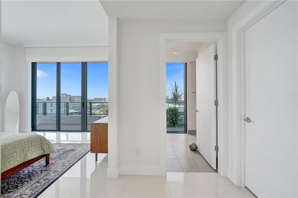 2960 NE 207 ST # 1205, AVENTURA FL 33180-26